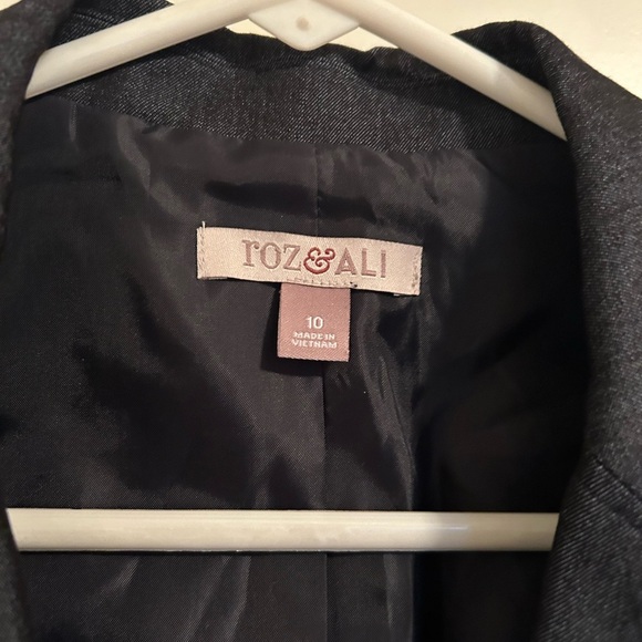 Roz and Ali grey blazer - Picture 2 of 3